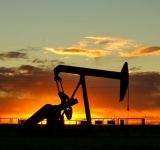 Ανεξέλεγκτο το ράλι τιμών για πετρέλαιο και φυσικό αέριο