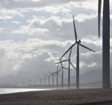 Τα αιολικά και φωτοβολταϊκά έργα εξοικονόμησαν 2,5 δις Ευρώ στην αγορά ενέργειας το 2021