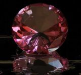 Εντυπωσιακό ροζ διαμάντι βγαίνει σε δημοπρασία από τον οίκο Sotheby's