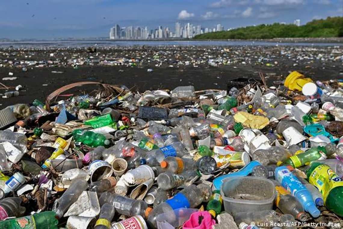 Πιστοποιητικά χρήσης πλαστικών: Greenwashing ή ένα βήμα προς την κλιματική ουδετερότητα;