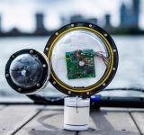 Ερευνητές του MIT κατασκεύασαν μια ασύρματη υποβρύχια κάμερα που λειτουργεί χωρίς μπαταρία