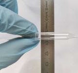 Ερευνητές δημιουργούν μονοκρυσταλλικές οπτικές ίνες από περοβσκίτη