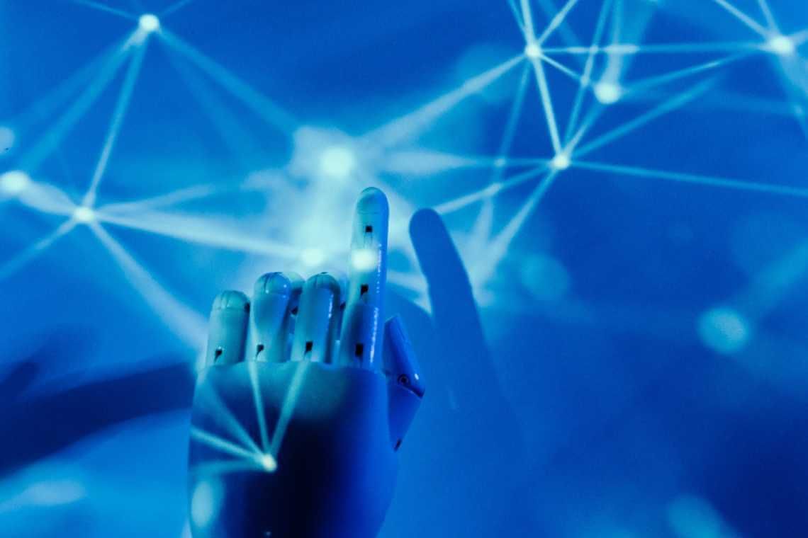 Χρ. Δήμας: Ρομποτική, νέες τεχνολογίες και τεχνητή νοημοσύνη, απολύτως απαραίτητα για την προσαρμογή της επιχειρηματικότητας στη σύγχρονη εποχή