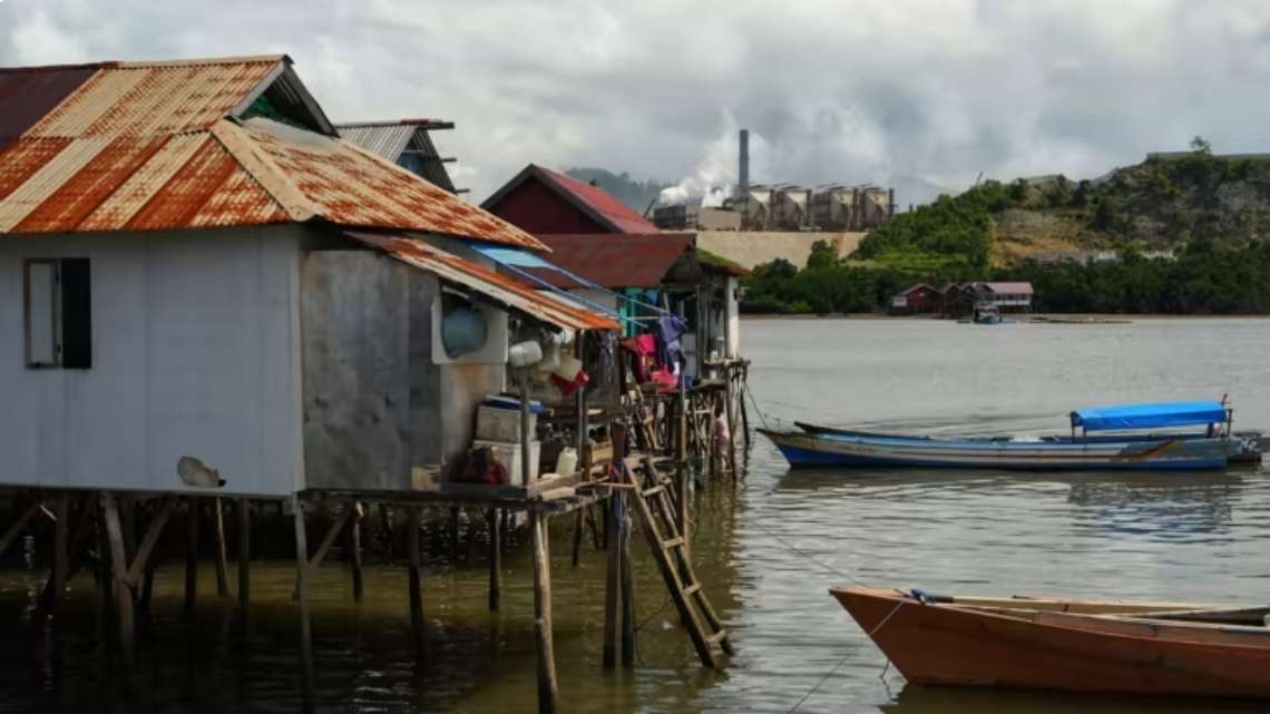 Η ρύπανση από την εξόρυξη νικελίου στην Ινδονησία, βλάπτει τις τοπικές κοινότητες αλιέων