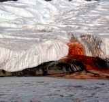 Το μυστήριο των Blood Falls της Ανταρκτικής 
