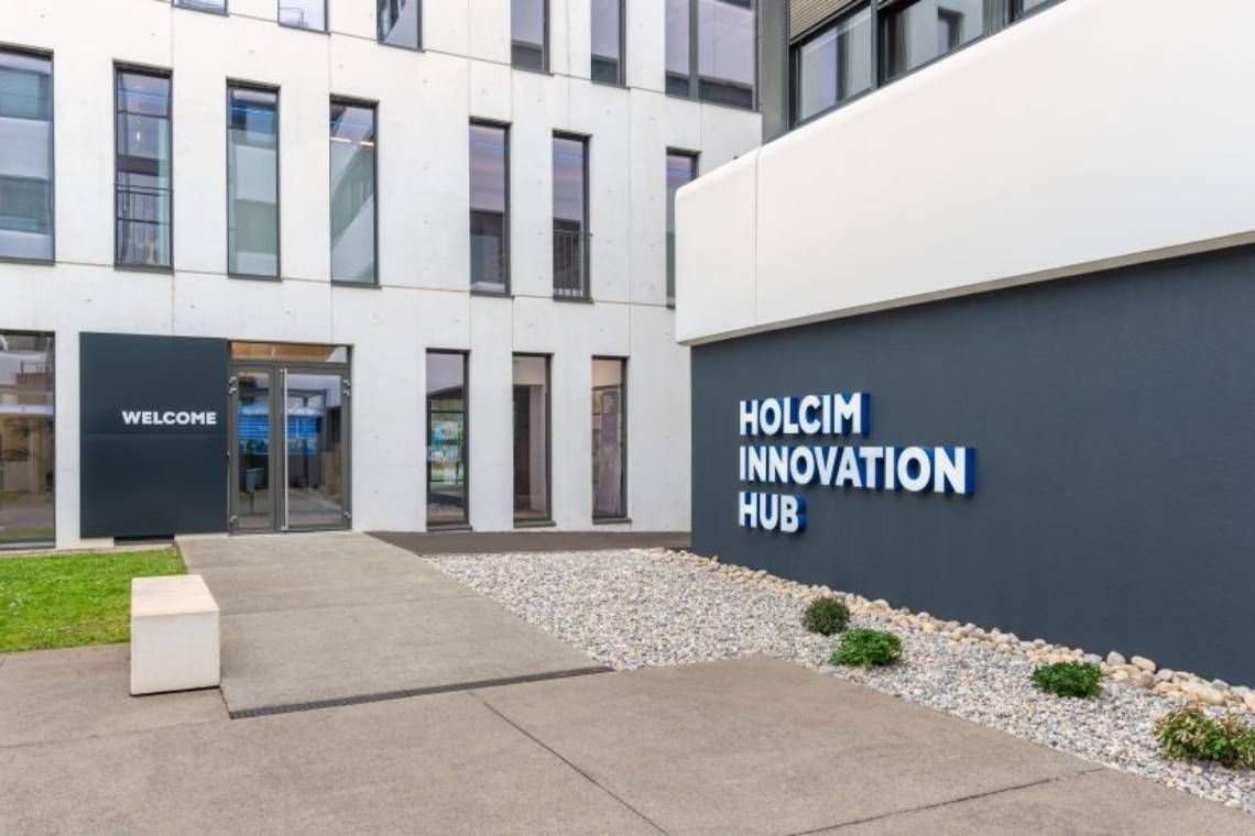 Η Holcim εγκαινιάζει παγκόσμιο κέντρο καινοτομίας για να επιταχύνει τις βιώσιμες κατασκευές